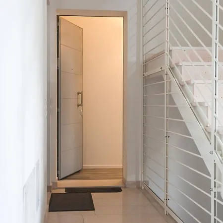Campagnola Piano Terra Con Giardino Privato 公寓 *